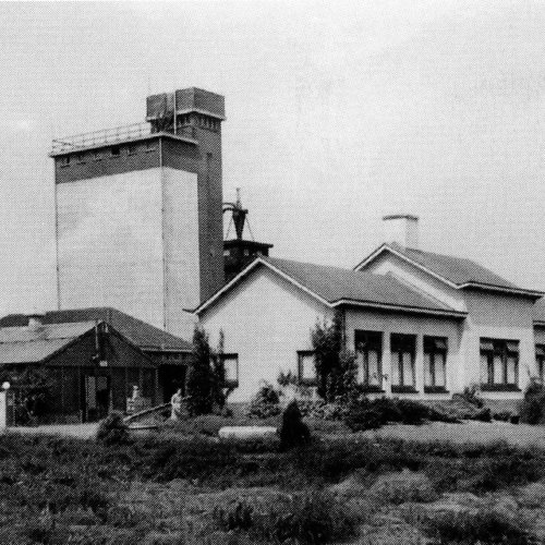 Het complex gebouwen van de Coöperatie rond 1960.
